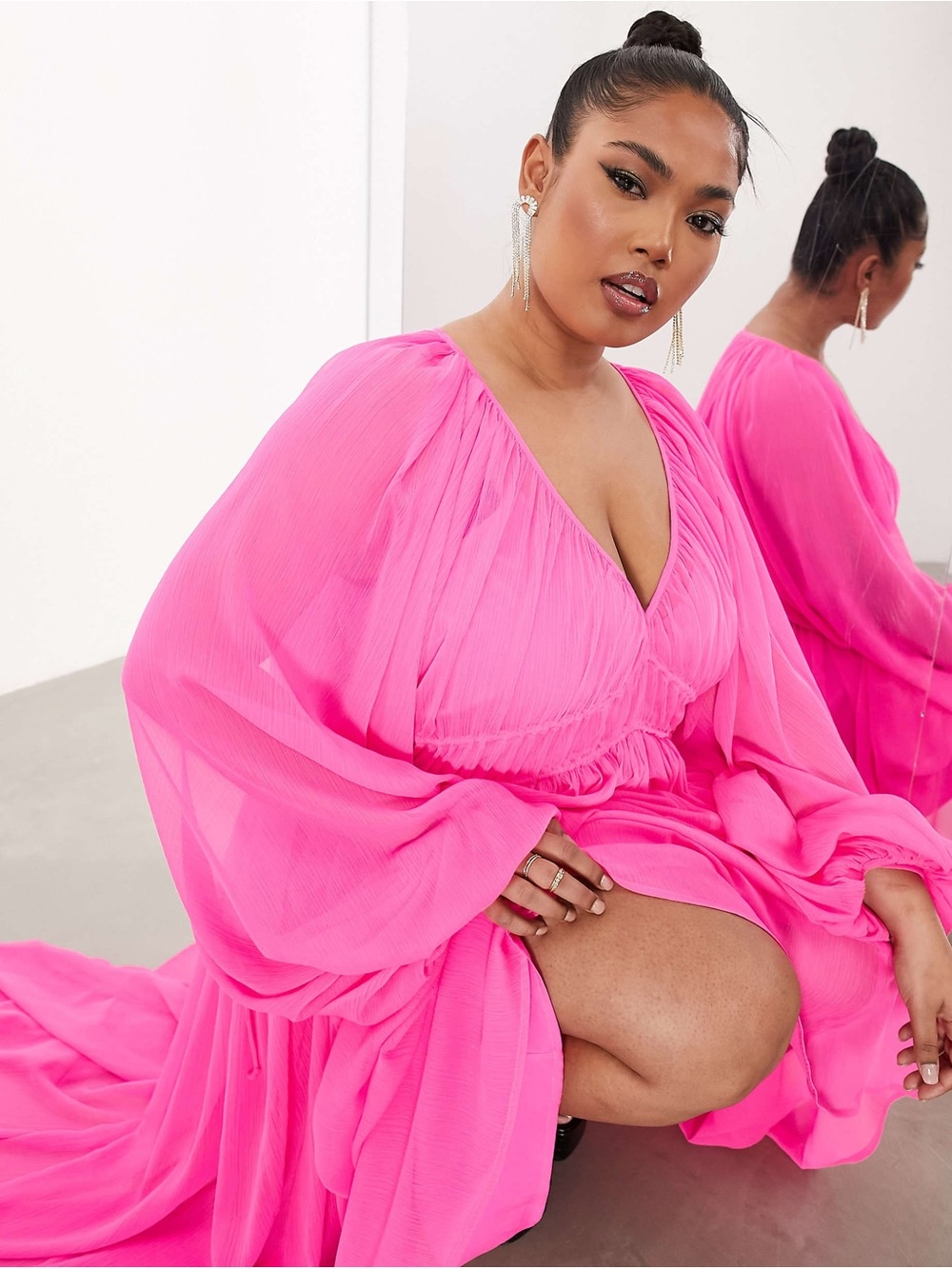ASOS EDITION Curve ruched gathered waist chiffon maxi dress hot pink size 20 - Picture 2 of 6